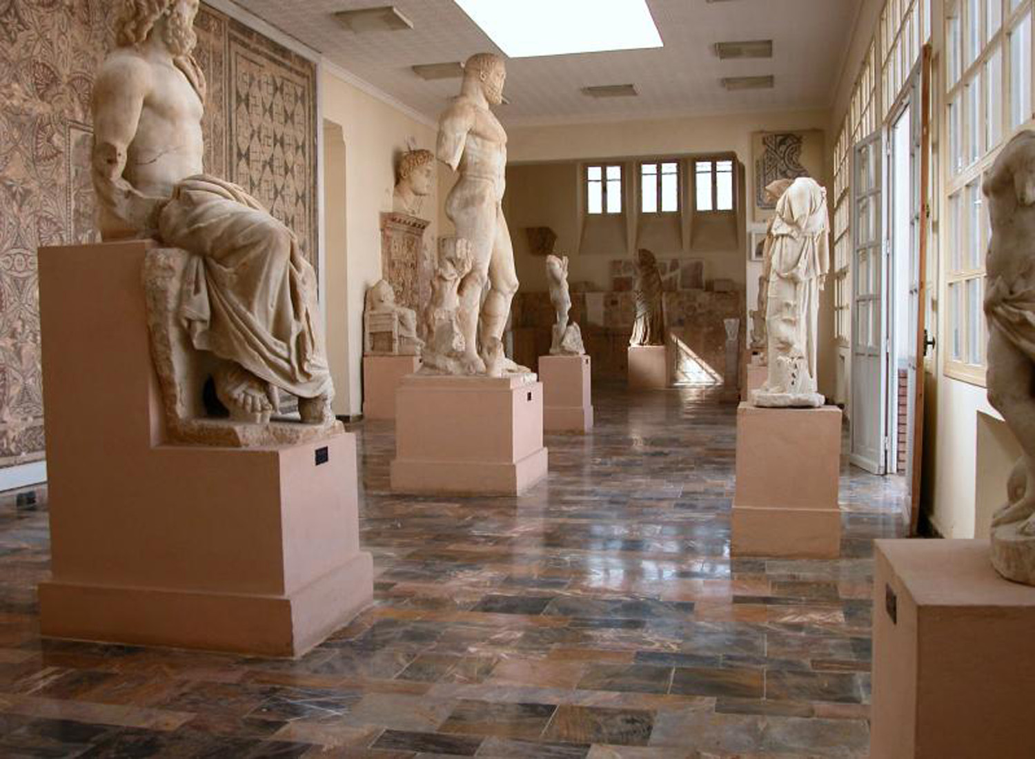 Confidences Nomades créateur de voyage en Algérie - Circuit Alger & Tipaza : Sur les traces de l'histoire romaine