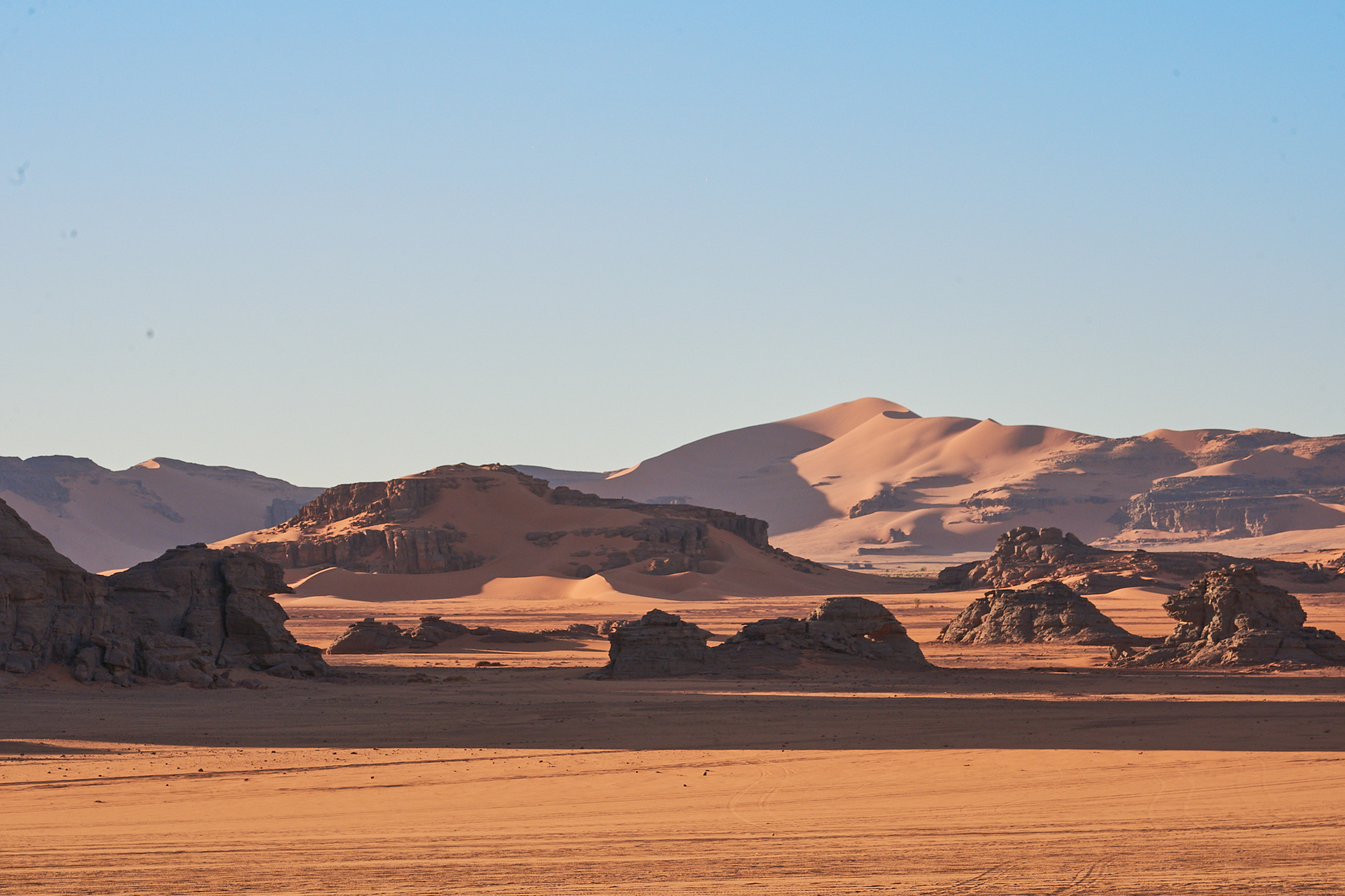 Confidences Nomades - Circuit Djanet – Tadrart Rouge au cœur des dunes et des gravures