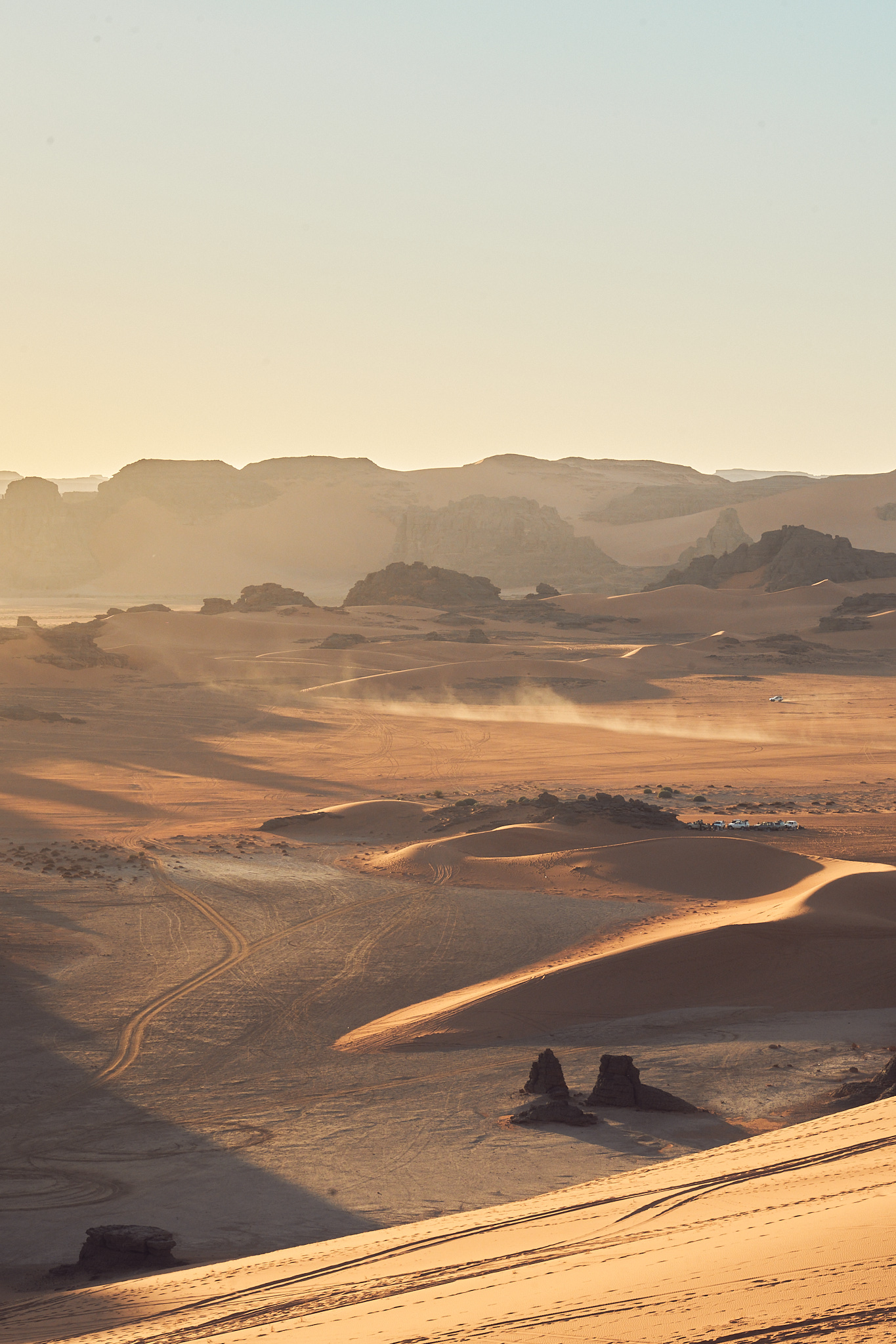 Confidences Nomades - Circuit Djanet – Tadrart Rouge au cœur des dunes et des gravures