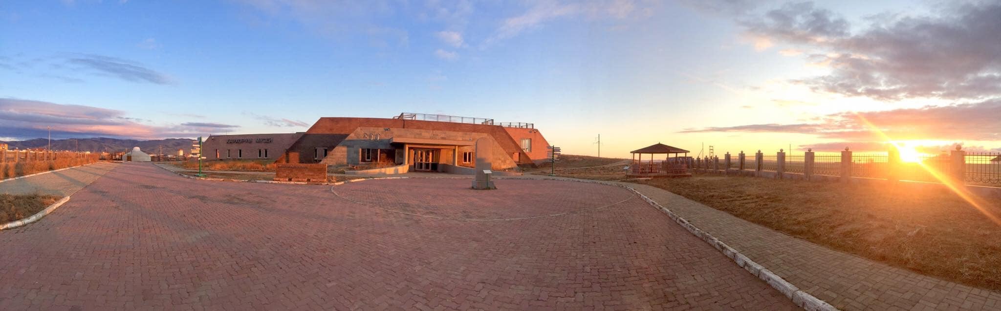 Confidences Nomades - Voyage chamanique en Mongolie 9 jours – Karakorum : mémoire impériale et tradition spirituelle