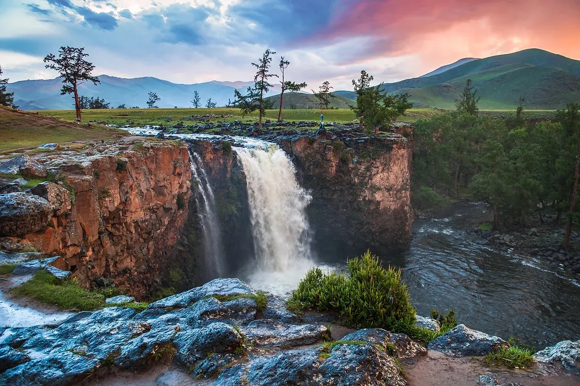 Confidences Nomades - Voyage chamanique en Mongolie 9 jours – Cheval, territoire et cascade de l’Orkhon